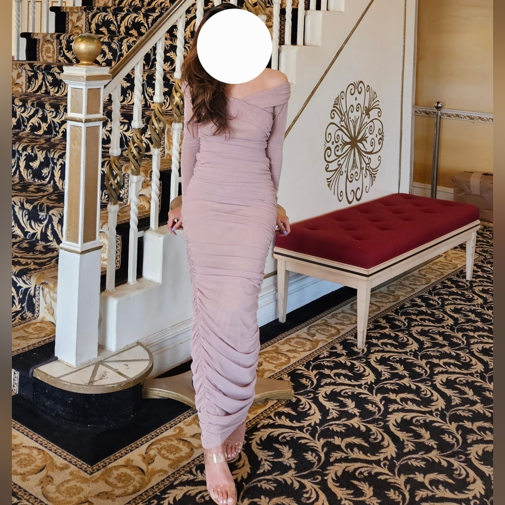 Off the shoulder bodycon maxi dress